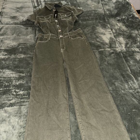 Fashion Nova Kamaria Denim Jumpsuit Women’s XL Olive Short Sleeve Button Front - Picture 1 of 6